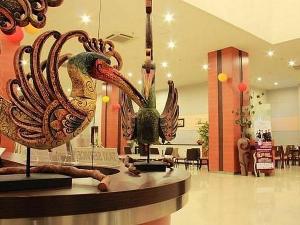 Lampion Hotel Solo, Solo