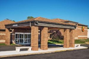 Super 8 by Wyndham Copley Akron, Akron