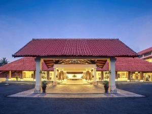 Mercure Manado Tateli Resort and Convention, Manado