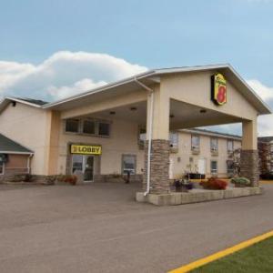 Super 8 by Wyndham Dawson Creek