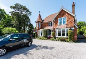 The Lawn Guest House Gatwick, Reigate