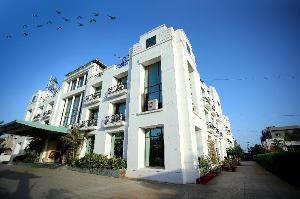 Renest Gandhidham, Gandhidham