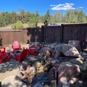 Hotels near Mishawaka Amphitheatre - Estes Mountain Inn