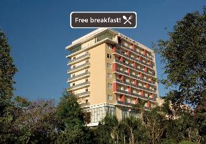 Hotel Santika Jemursari, Surabaya