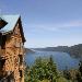 Hotels near Cowichan Performing Arts Centre - Moon Water Lodge