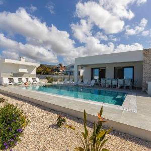 Luxury Paphos Villa Villa Adaris 5 Bedroom Villa Private Swimming Pool