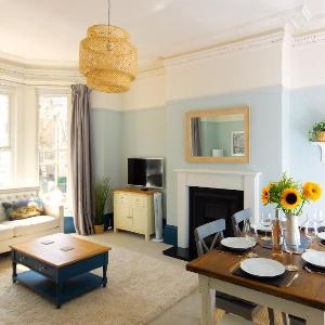 Air Maison - Shore Stay - Seaside Retreat!