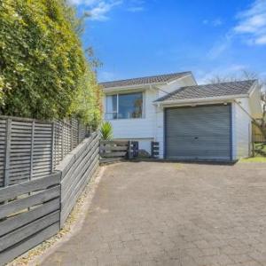 Stay at the Bay - Acacia Bay Taupo