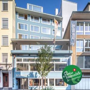 Hotel Marta - 1950's architecture in Zurich's vibrant old town near main station