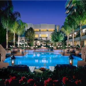 Suites del Mar Fenals Apartments
