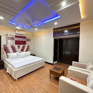 Decent Lodge Guest House