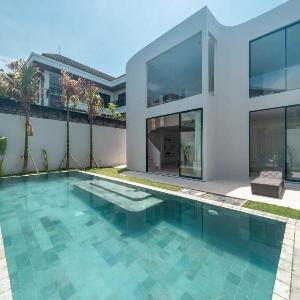Villa Kiyoji: Brand New Minimalistic 3BR in Umalas