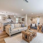 Newly Renovated LowCountry Cottage with Marsh Views - Sleeps 6