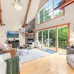 Gorgeous 5 Bdr with Hot Tub - Walk to Holi-Mont! Ellicottville New York