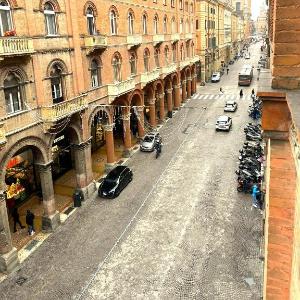 Suite in the Center of Bologna by Synergy Up to 4 Guests