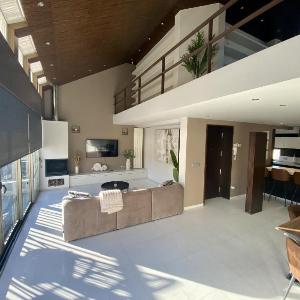 Penthouse with Castle view