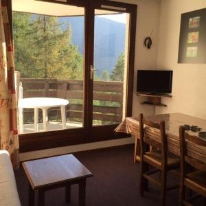 Studio Les Orres 1650 - 4 pers près des pistes balcon animaux admis - FR-1-322-566