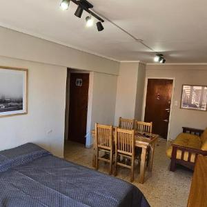 Mar del plata monoambiente en Varese a pasos del mar con balcón al contrafrente!