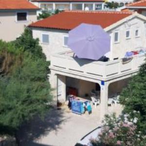 Apartments by the sea Vir - Lozice Vir - 22044