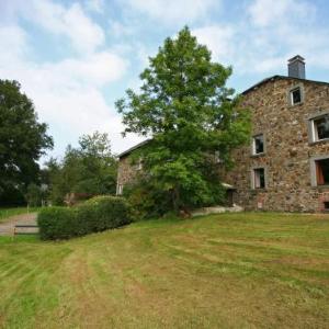 Quaint Cottage in Egbomont with Garden