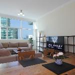 Silk Valley - Elegant 3 Bhk Near Jbr Beach