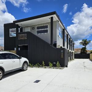 Redwood Apartments