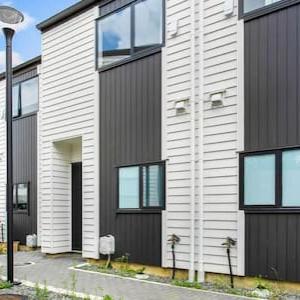 Urban Pulse Townhouse with parking