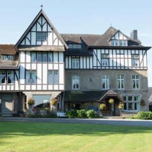 Vintage Castle in Jevoumont with Pool