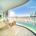 Seaside Splendor: Luxe Retreat at Emaar Beachfront Dubai 