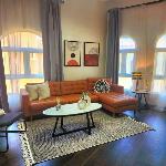 Cozy and spacious apartment- 5min walk to metro Dubai 