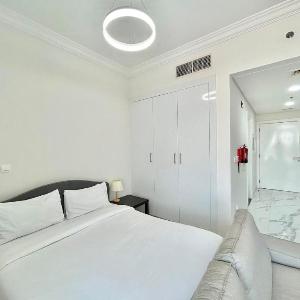 Spacious Studio with balcony in AL Majan