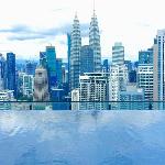 The Luxe by Infinitum Suites