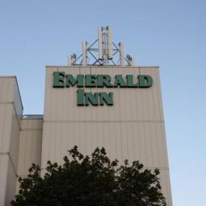 Hotels near Myth St Paul - Emerald Inn