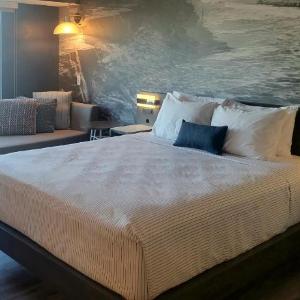 Cambria Hotel Niagara Falls