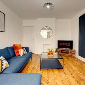 Quiet 2 Bedroom Contractor House 20 Percent off Long Stay Near NEC