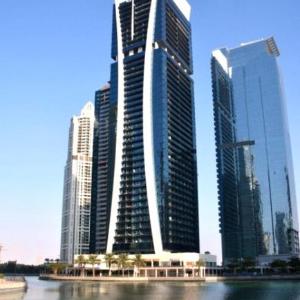 Full lake View 1bk Apartment in JLT 4 ppl early & late check in 10mn to Marina metro station