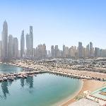 Silkhaus Marina View with Tower's Private Beach 