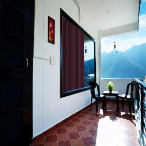 Yogvan Holiday's 1BHK Sunlit Apartment Tapovan