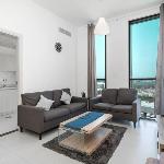 StoneTree - Cozy Fully-Furnished 1 BR Dubai