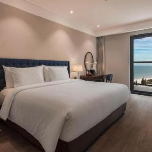 Luxury Apartment in Beach Front Building with Ocean View