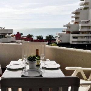 Benalbeach Apartment with Side Sea Views