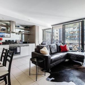 Yarra Mirage - Urban Chic meets Cosy Retreat