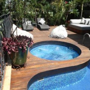 Los Pilares Hotel