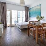 Bright and Beautiful Studio Apt in Downtown Dubai