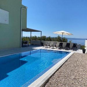 Villa Noura in Makarska private poolgym
