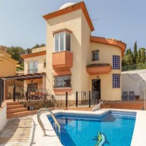 Cozy Home In Benalmádena