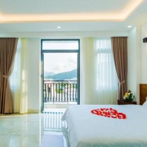 Hồng Gấm Hotel
