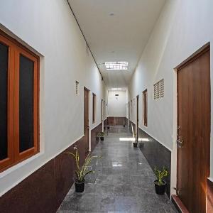 OYO 820181 BLG Villa Guest House