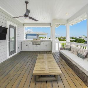 110 Surfer Lane