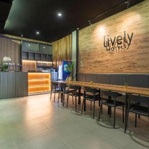 Lively Hotel City Center Surabaya